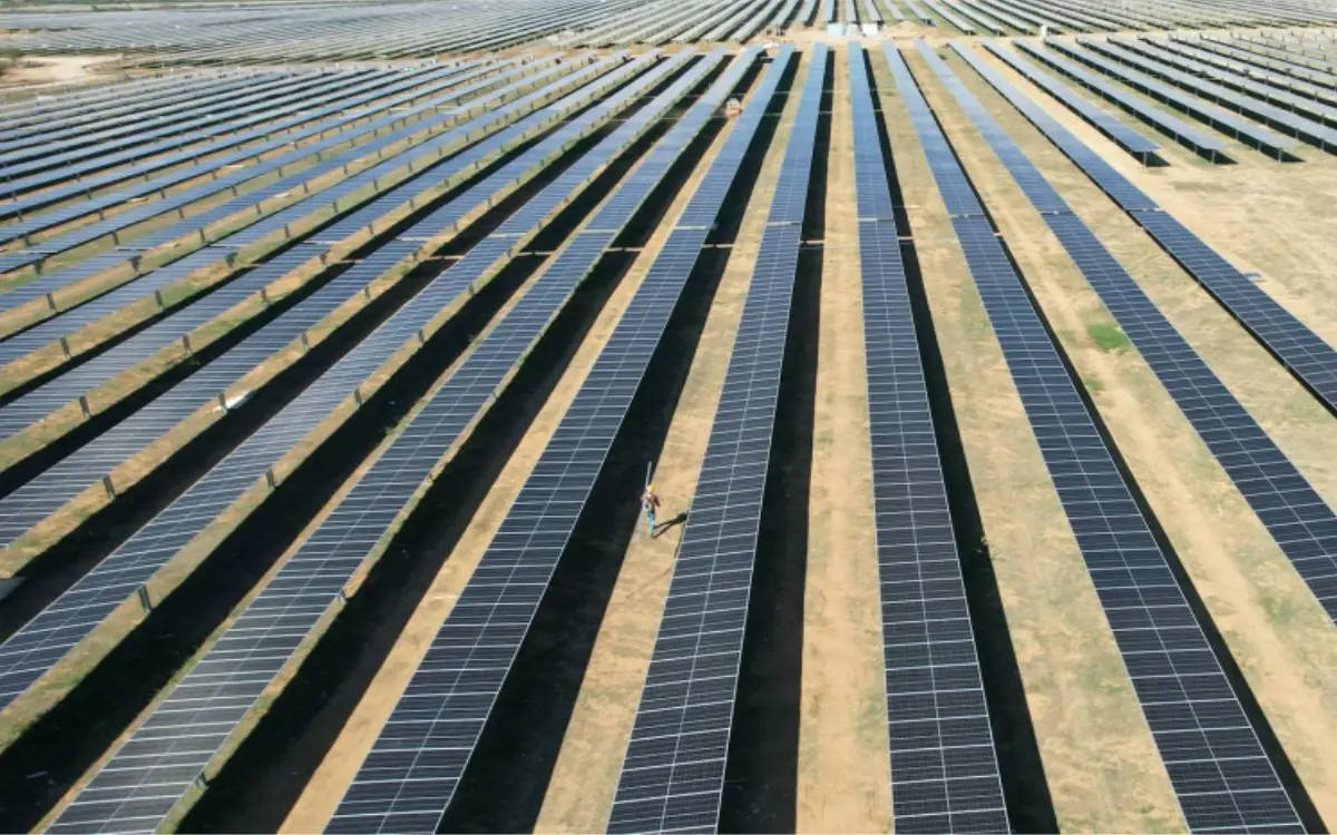 Utility-Scale Solar Farm Using Bifacial Solar Panels Bifacial solar panels installed in utility-scale solar farm for higher energy generation
