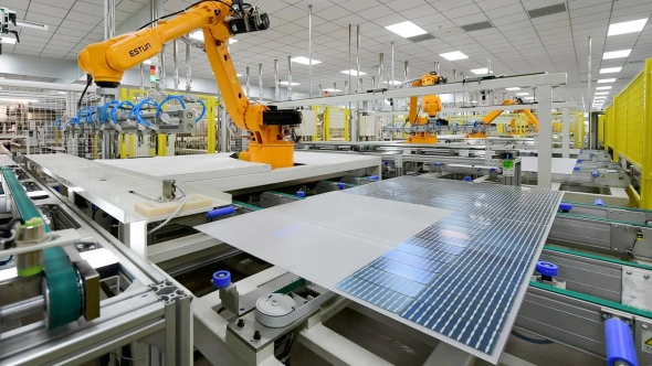 OEM custom solar panel manufacturing and project-based PV solutions